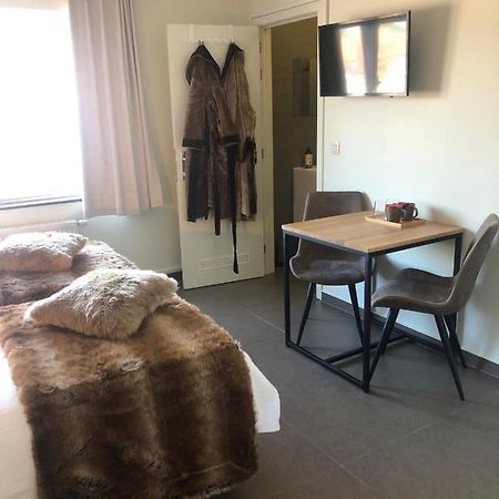 Hotel Logies Dampoort Gent Exterior foto